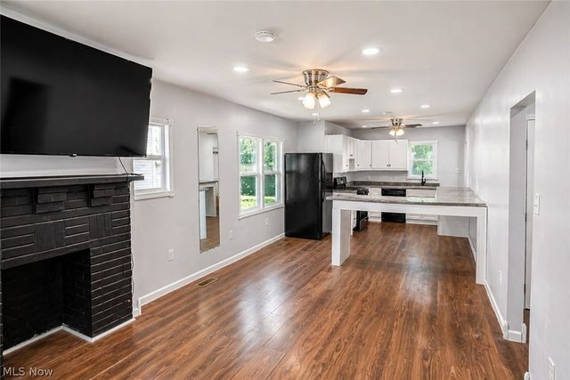 2906 6th Avenue, Parkersburg, WV 26101