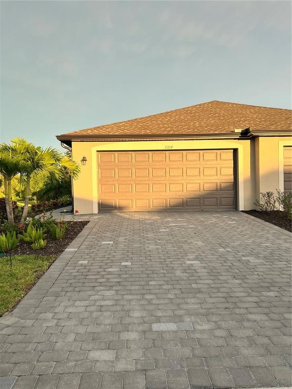 2104 BONITO WAY, Port Charlotte, FL 33953