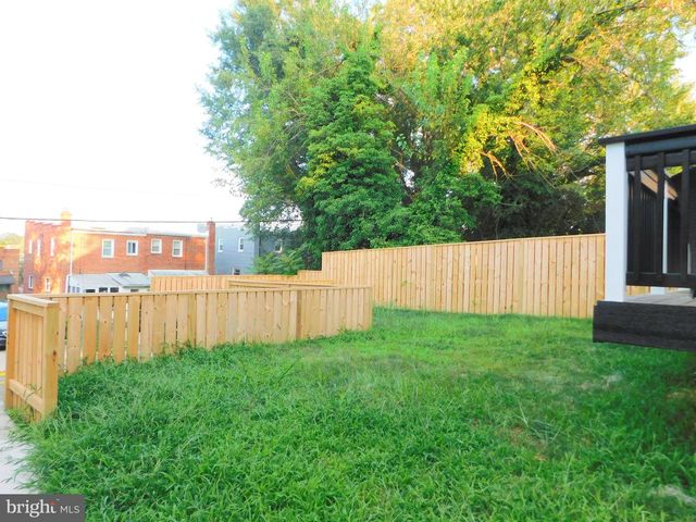 24 53RD PL SE, Washington, DC 20019
