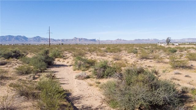 0000 Maverick Road, Golden Valley, AZ 86413