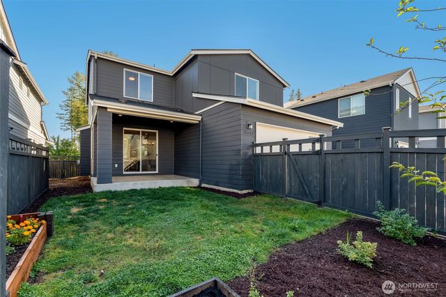 33133 Evergreen Avenue SE, Black Diamond, WA 98010