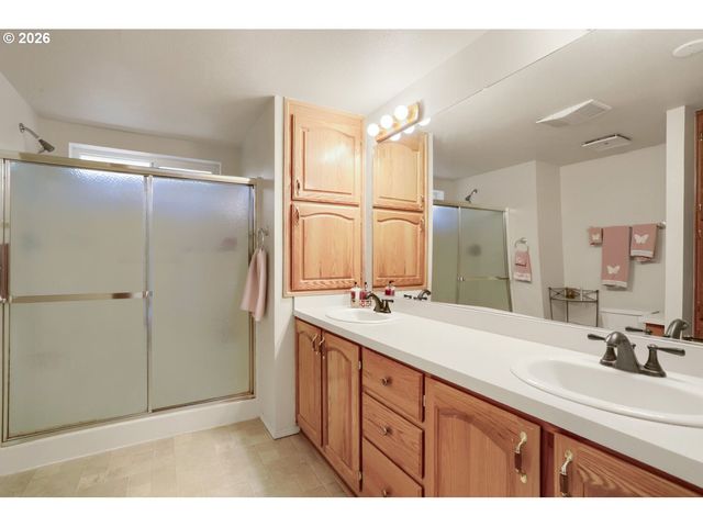 5701 Ne ST JOHNS Rd 77, Vancouver, WA 98661