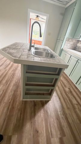 1015 Lafourche Drive, Thibodaux, LA 70301