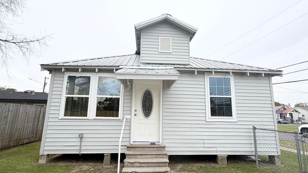 1015 Lafourche Drive, Thibodaux, LA 70301