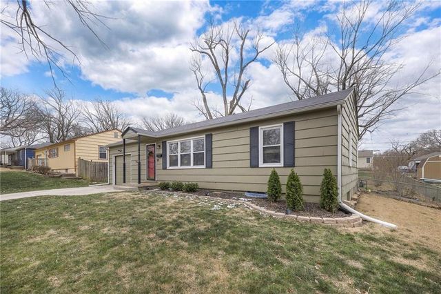 8601 W 69th Street, Overland Park, KS 66204