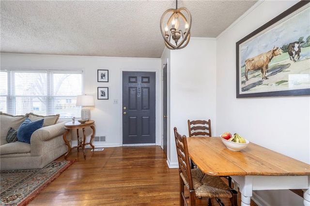 8601 W 69th Street, Overland Park, KS 66204