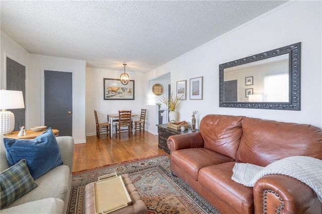 8601 W 69th Street, Overland Park, KS 66204