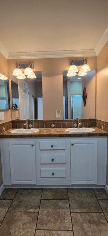 162 Plantation Boulevard 162, Lake Worth, FL 33467