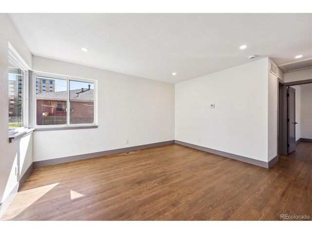 3323 Poplar St 3323, Denver, CO 80207
