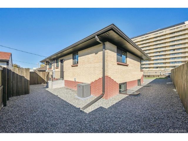 3323 Poplar St 3323, Denver, CO 80207