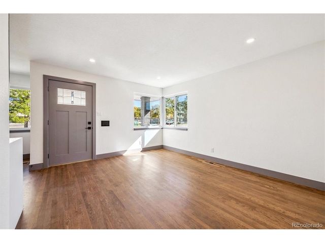 3323 Poplar St 3323, Denver, CO 80207