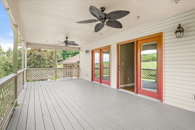 141 Junior Hayes Loop 141, Rockholds, KY 40759