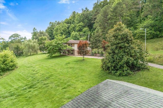 141 Junior Hayes Loop 141, Rockholds, KY 40759