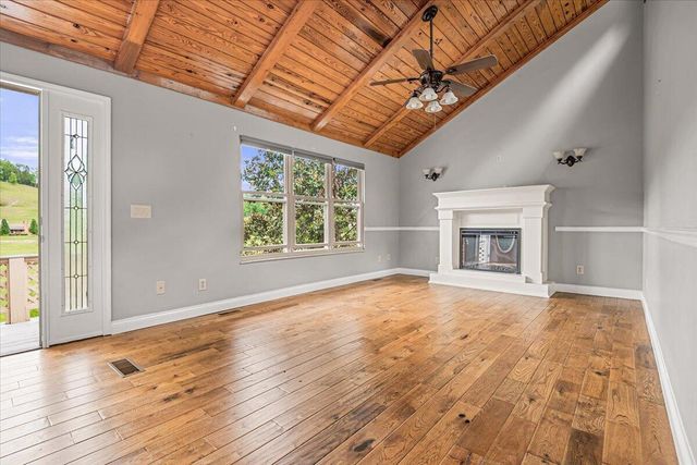 141 Junior Hayes Loop 141, Rockholds, KY 40759