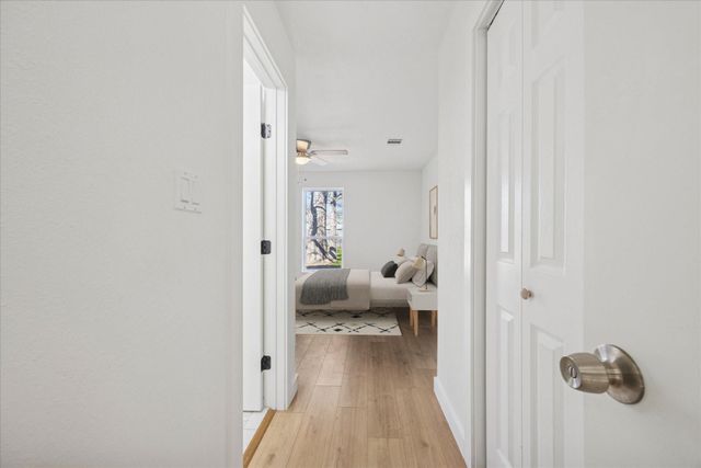 1005 Bowie ST, Lockhart, TX 78644