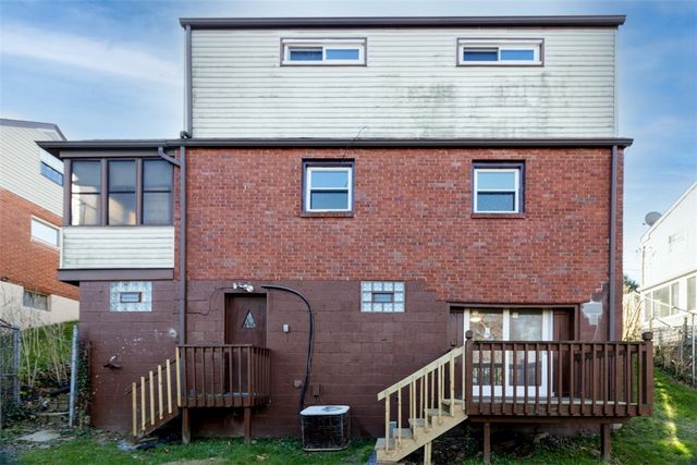 1107 Gary, Clairton, PA 15025