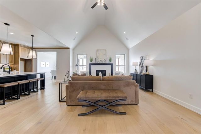 4533 Maple Ridge Drive, Edmond, OK 73034