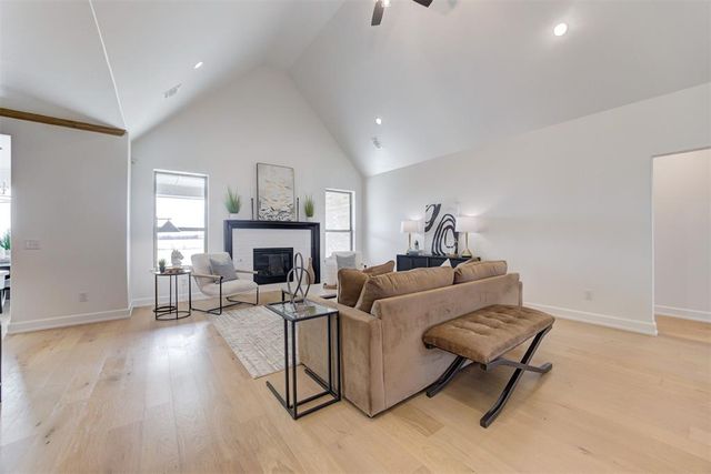 4533 Maple Ridge Drive, Edmond, OK 73034
