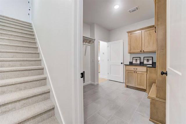 4533 Maple Ridge Drive, Edmond, OK 73034