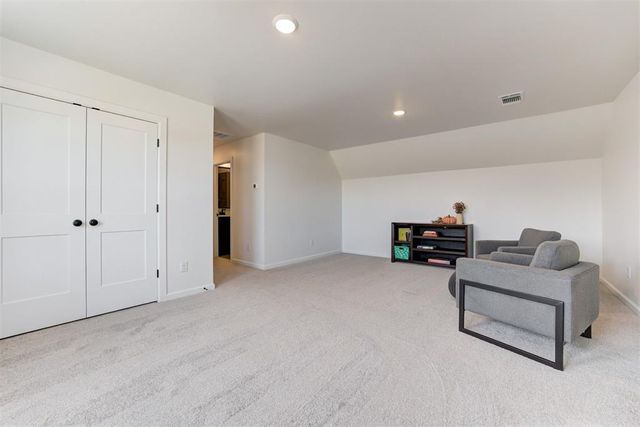 4533 Maple Ridge Drive, Edmond, OK 73034