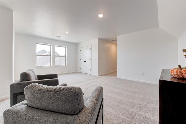 4533 Maple Ridge Drive, Edmond, OK 73034