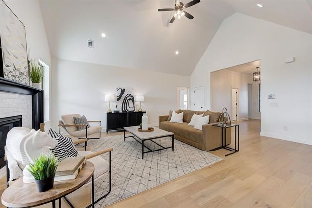4533 Maple Ridge Drive, Edmond, OK 73034