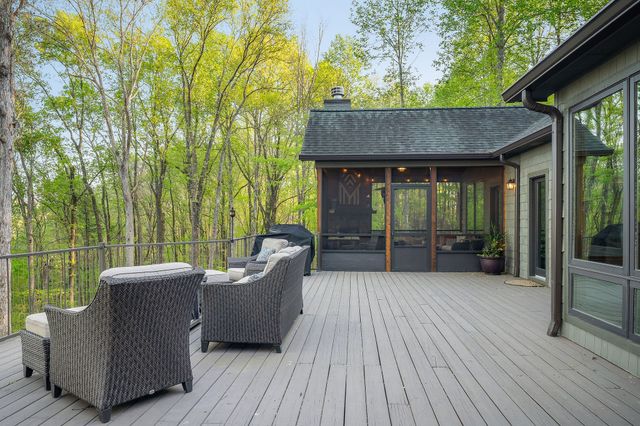 685 Young Green Rd, Smithville, TN 37166