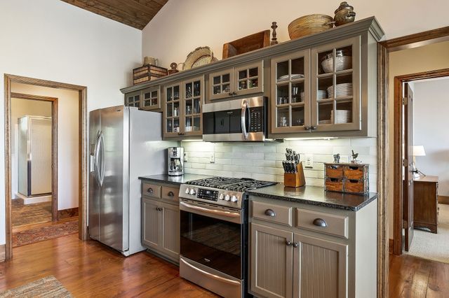 685 Young Green Rd, Smithville, TN 37166