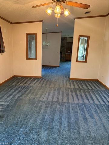 1095 Sechrist Loop, Pilot Mountain, NC 27041