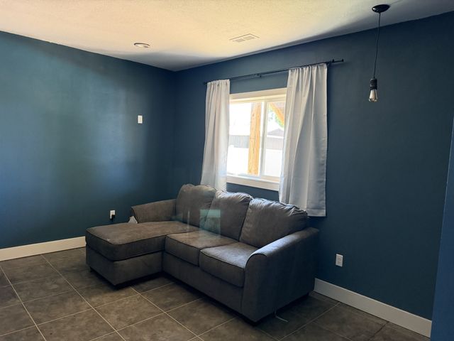 1245 Veterans Memorial Drive, Carlisle, IA 50047