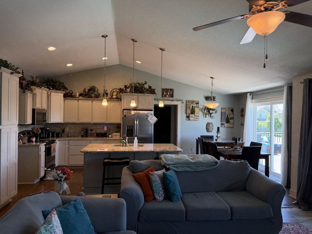 1245 Veterans Memorial Drive, Carlisle, IA 50047