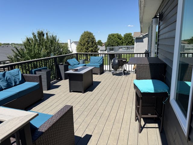 1245 Veterans Memorial Drive, Carlisle, IA 50047