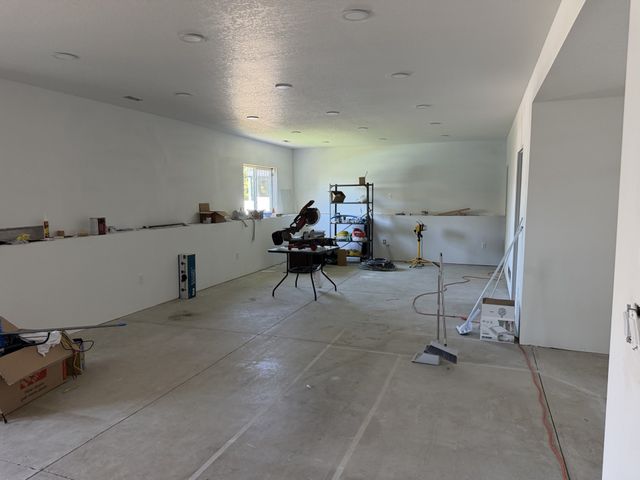 1245 Veterans Memorial Drive, Carlisle, IA 50047
