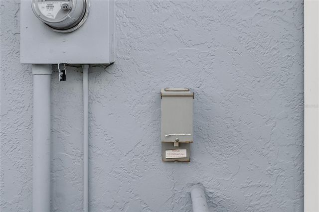 11796 SAREE COURT, Seminole, FL 33778