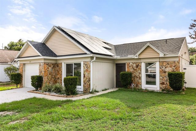 327 N CERVIDAE DRIVE, Apopka, FL 32703