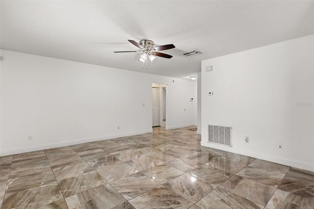 327 N CERVIDAE DRIVE, Apopka, FL 32703