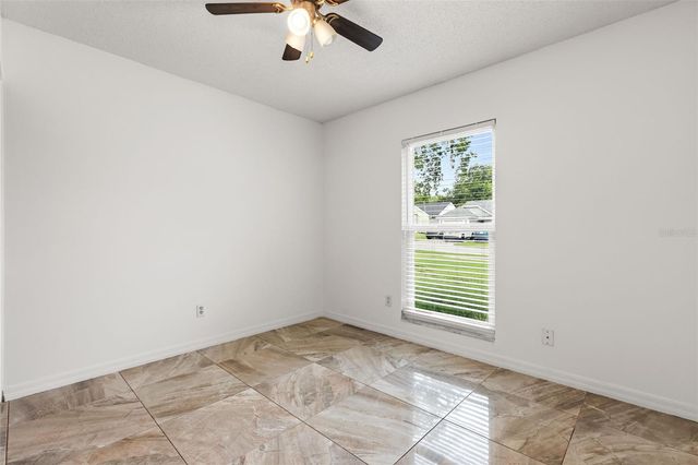 327 N CERVIDAE DRIVE, Apopka, FL 32703