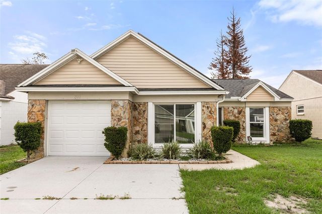 327 N CERVIDAE DRIVE, Apopka, FL 32703