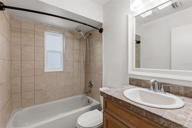 327 N CERVIDAE DRIVE, Apopka, FL 32703