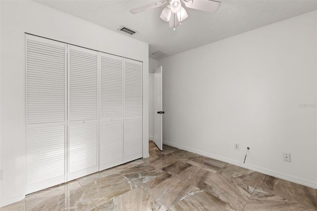 327 N CERVIDAE DRIVE, Apopka, FL 32703