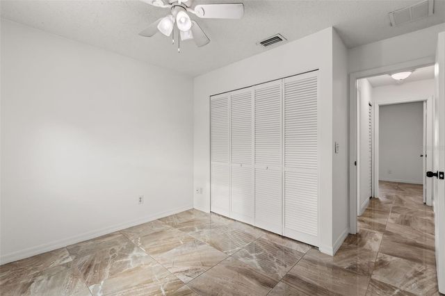 327 N CERVIDAE DRIVE, Apopka, FL 32703