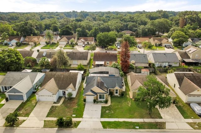 327 N CERVIDAE DRIVE, Apopka, FL 32703