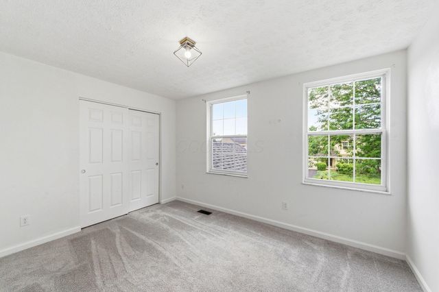 7212 Dewfall Drive, Reynoldsburg, OH 43068