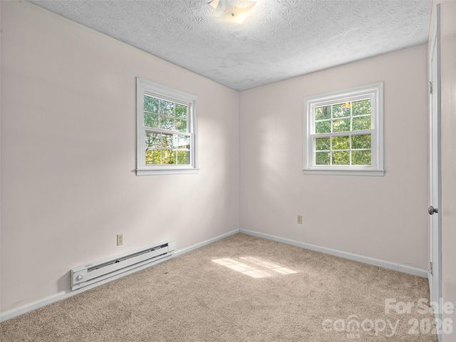 84 Candlelight Circle, Clyde, NC 28721