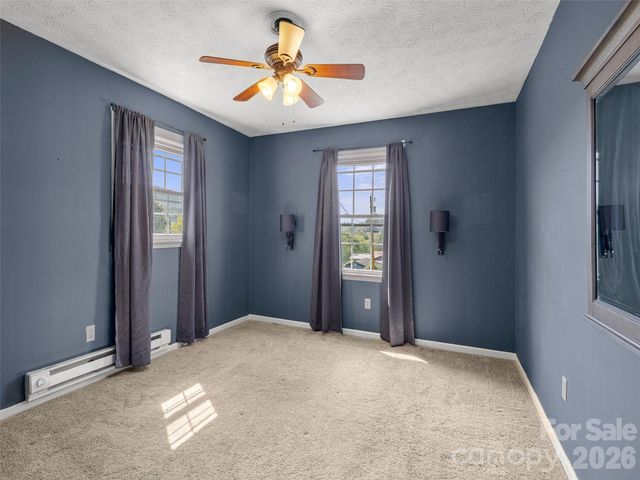 84 Candlelight Circle, Clyde, NC 28721
