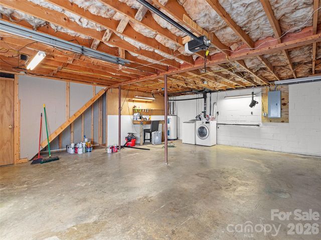 84 Candlelight Circle, Clyde, NC 28721
