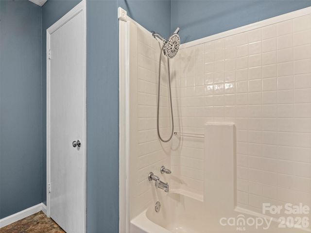 84 Candlelight Circle, Clyde, NC 28721