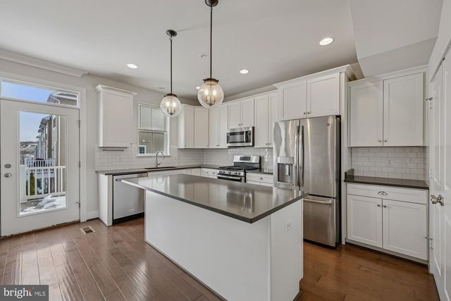 13039 MARTZ ST, Clarksburg, MD 20871