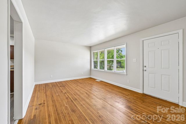 3935 Crestridge Drive, Charlotte, NC 28217