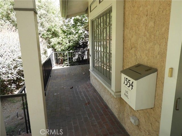 1554 Las Lunas Street, Pasadena, CA 91106